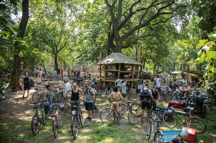 FLickeN Bicycle Market, Kreuzberg