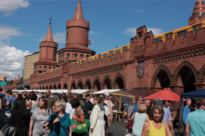 Oberbaumbrücke, Gallery, Open-Air-Gallery, Berlin, Brücke, Warschauer Straße, Spree, Kreuzberg, Kunst, Kultur, Malerei