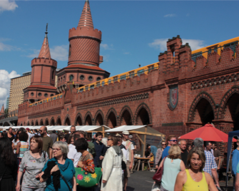 Oberbaumbrücke, Gallery, Open-Air-Gallery, Berlin, Brücke, Warschauer Straße, Spree, Kreuzberg, Kunst, Kultur, Malerei