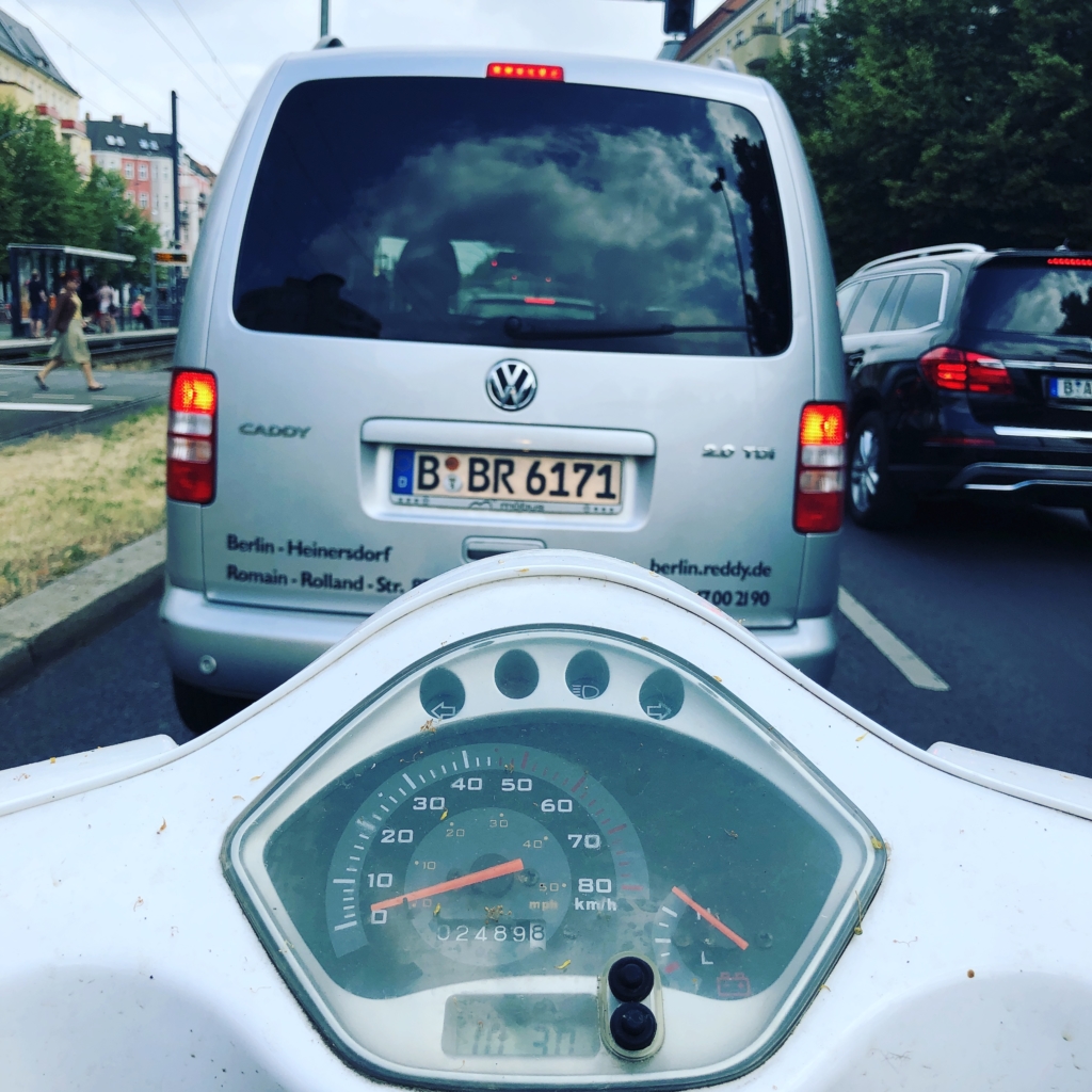 Roller, Verkehr, Auto