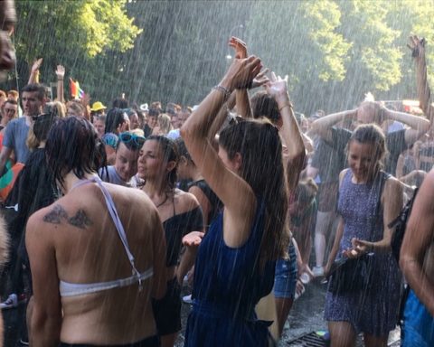 CSD, Christopher Street Day, CSD 2018, Lesbisch, Schwul, Transsexuell, Party, Wasser, Spaß