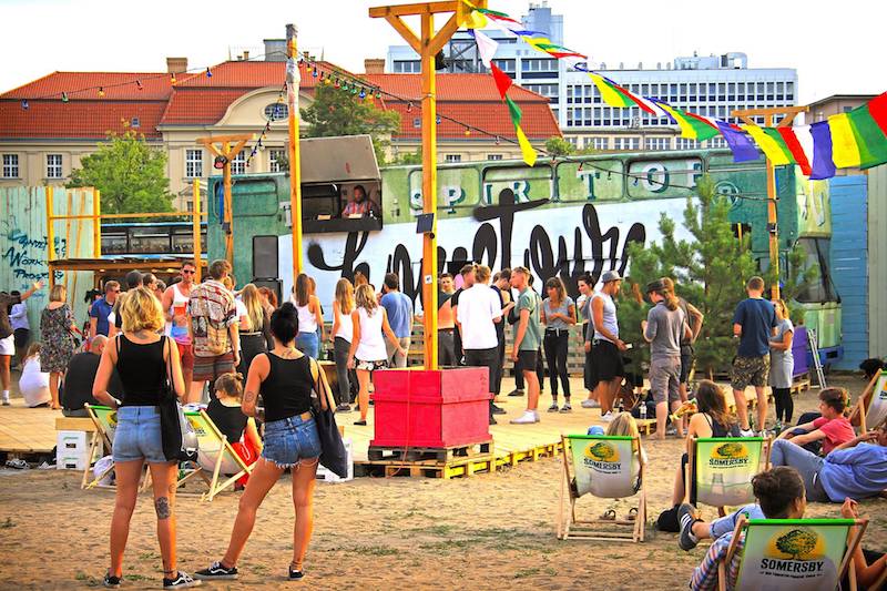 Open-Air, Poetry Slam, Graffiti, Kunst, Performance, Unterhaltung