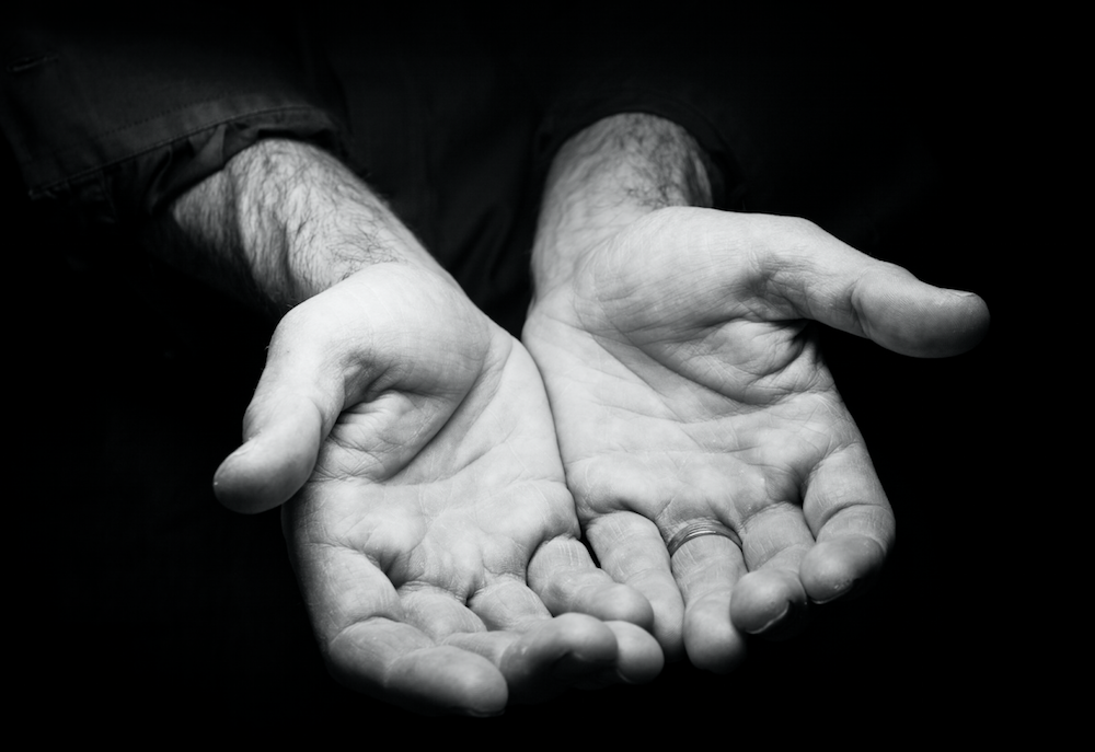 Hände, Hand, Solidarity, Solidarität, Wohnen, Gemeinschaft, Flucht, Flüchtlinge, Unterkünfte, Gesellschaft, 030, 030 Magazin
