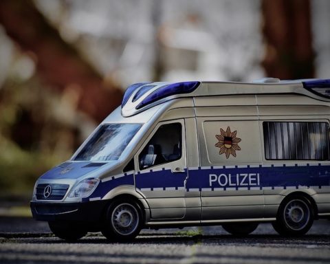 Polizei, Mobile Wache, Berlin, Spielzeug, Sicherheit, CREDIT Pixabay License Kopie (1)