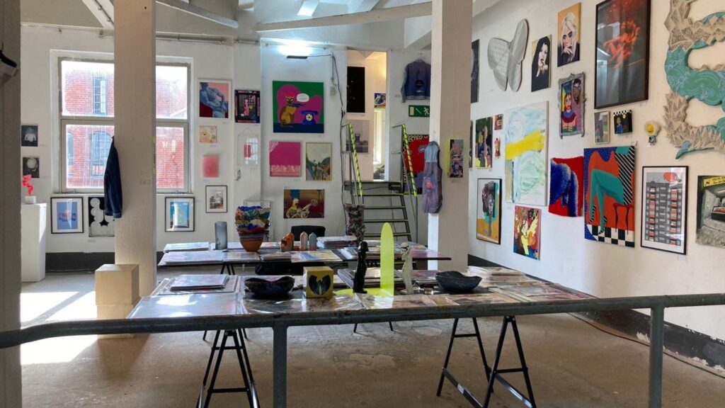 BAAM: Die Kunstmesse, die Berlin wieder näher zusammenrückt | 4. - 7. 12. im Kühlhaus 2 BAAM, Kunst, Berlin