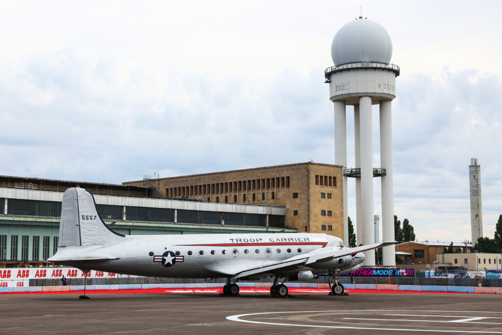 Das Tempelhofer Feld vor dem Rennen.